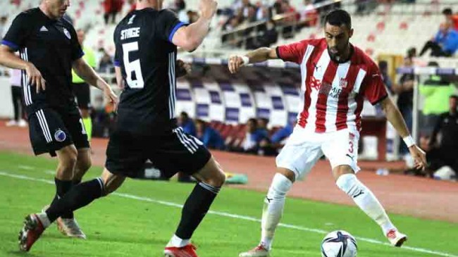 Demir Grup Sivasspor 1-2 Kopenhag