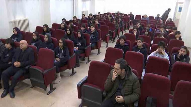 TEİAŞ 13.Bölge Müdürü Ahmet Saraç Enerji Üretimi Ve Tasarrufunu Öğrencilere Anlattı