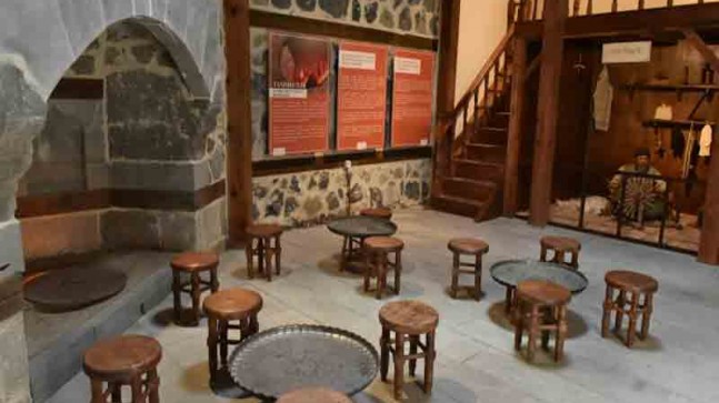Erzurum’da Geleneksel El Sanatları Müzesi Açıldı