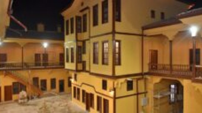 21 odalı Osmanlı mimarisine sahip Veli Paşa Hanı restore edildi