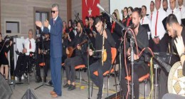 Görme Engelli Öğretmen Kurduğu Koroyla Müzik Tutkunlarını Buluşturdu
