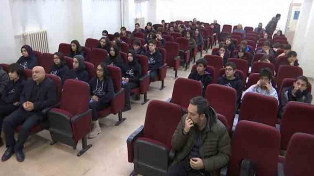 TEİAŞ 13.Bölge Müdürü Ahmet Saraç Enerji Üretimi Ve Tasarrufunu Öğrencilere Anlattı