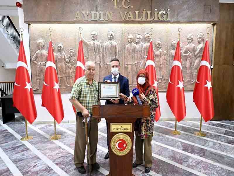 Emekli Çift, Yangın ve Sel Felaketi Mağdurlarına 150 Bin TL Bağışladı