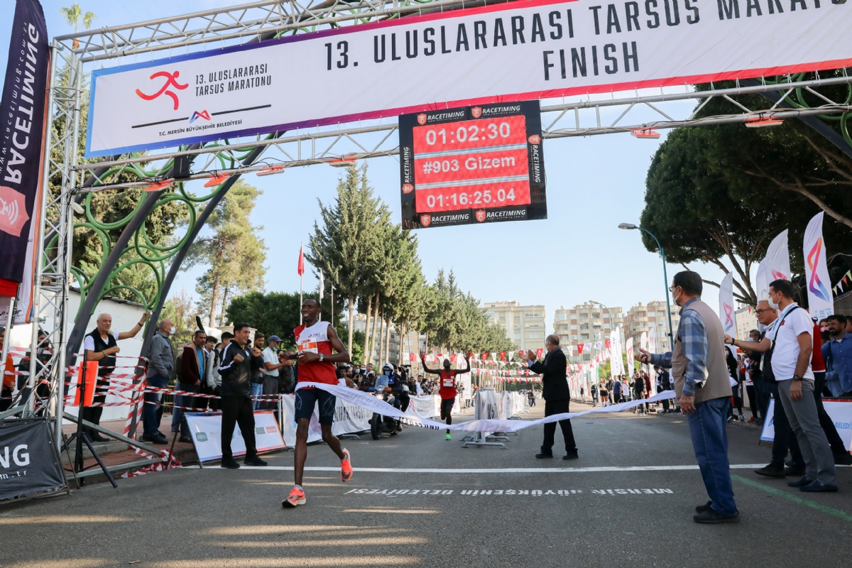 13. Uluslararası Tarsus Maratonu Koşuldu