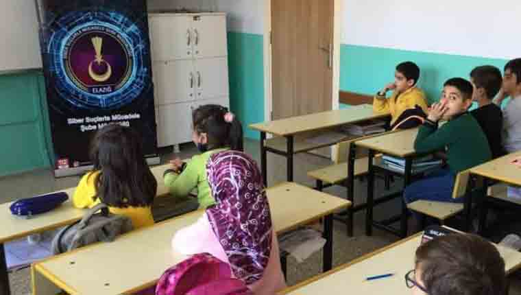 Jandarmadan Siber Farkındalık Eğitimi